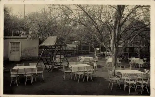 Foto Ak Hostinné Arnau Region Königgrätz, Cafe Kudernatsch, Gartenpartie