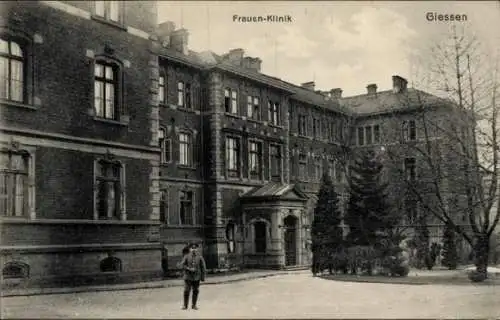 Ak Gießen an der Lahn Hessen, Frauenklinik