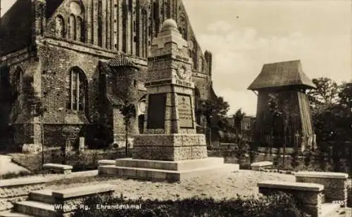 Ak Wiek auf Rügen, Ehrendenkmal, Kirche