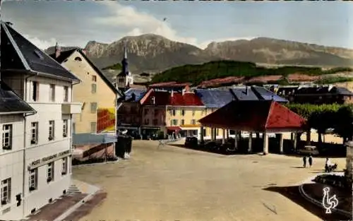 Ak La Roche sur Foron Haute Savoie, La Place Grenette, La Montagne de Sous-Dine, Sur Cou