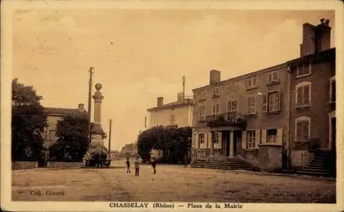 Ak Chasselay Rhone, Place de la Mairie