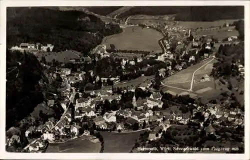 Ak Bad Herrenalb Schwarzwald, Fliegeraufnahme von der Stadt