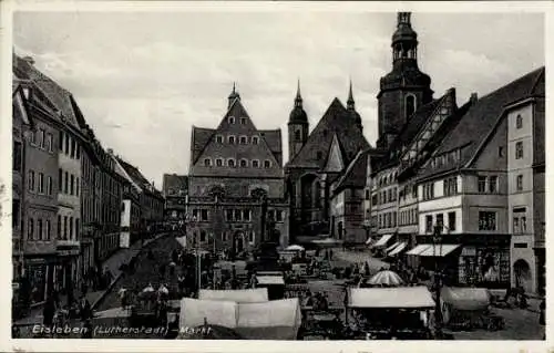 Ak Lutherstadt Eisleben in Sachsen Anhalt, Marktplatz, Händler, Kirche