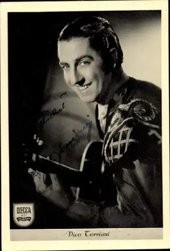 Ak Schauspieler und Sänger Vico Torriani, Portrait mit Gitarre, Autogramm