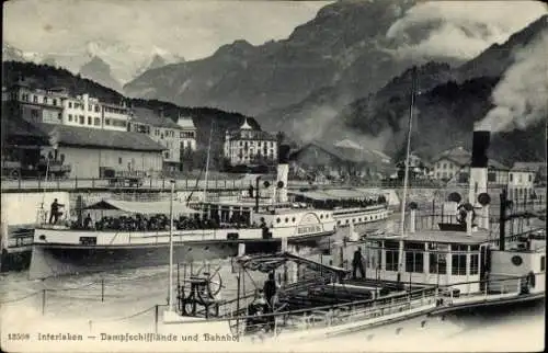 Ak Interlaken Kanton Bern Schweiz, Dampfschifflände, Bahnhof