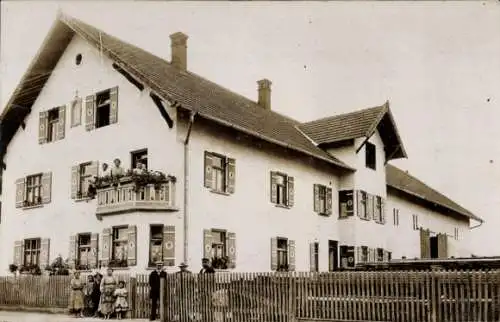 Foto Ak Höchstädt an der Donau Schwaben, Wohnhaus, Anwohner