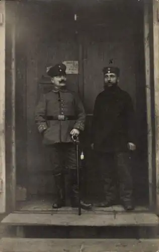 Foto Ak Zwei Deutsche Soldaten in Uniformen