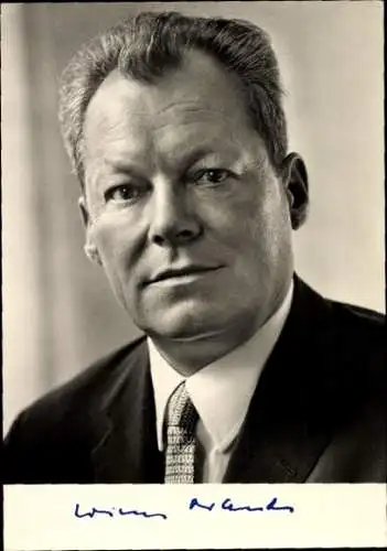 Ak Bundeskanzler Willy  Brandt, Vorsitzender der SPD, Portrait, Autogramm