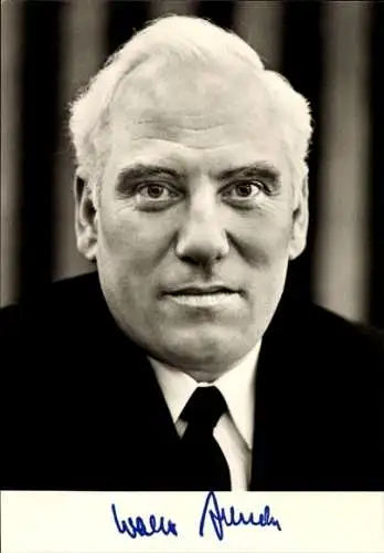Ak Politiker Walter Arendt, Bundesminister für Arbeit und Sozialordnung, Portrait, Autogramm
