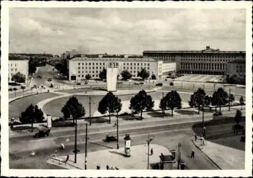 Ak Berlin Tempelhof, Platz der Luftbrücke aus der Vogelschau