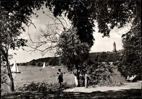 Ak Berlin Zehlendorf Wannsee, Großer Wannsee, Ufer, Segelboote, Grunewaldturm