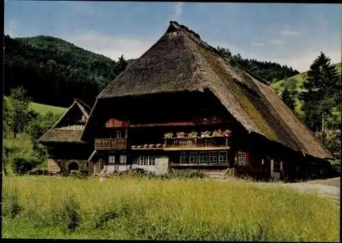 Ak Gutach an der Schwarzwaldbahn Baden, Schwarzwälder Freilichtmuseum, Vogtsbauernhof