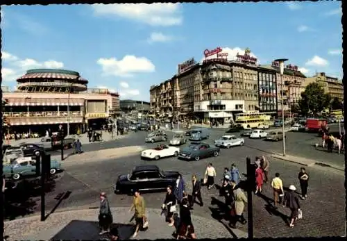 Ak Berlin Charlottenburg, Kurfürstendamm, Café Kranzler, Verkehr, Passanten