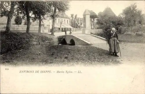 Ak Martin Eglise Seine Maritime, Brücke, alte Frau mit Stock