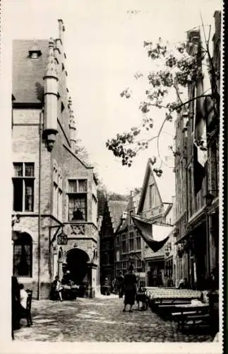 Ak Brüssel Brüssel, Ausstellung 1935, Das Haus der drei Köpfe