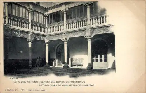 Ak Ávila Castilla y León, Patio des Alten Palastes der heutigen Akademie des Grafen von Polentinos