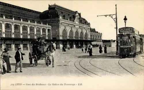 Ak Lyon Rhône, Bahnhof Brotteaux, Straßenbahnhaltestelle