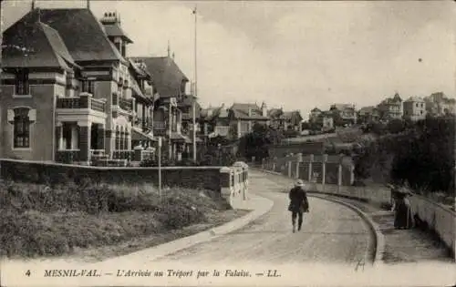 Ak Mesnil Val Seine Maritime, Ortseingang Treport