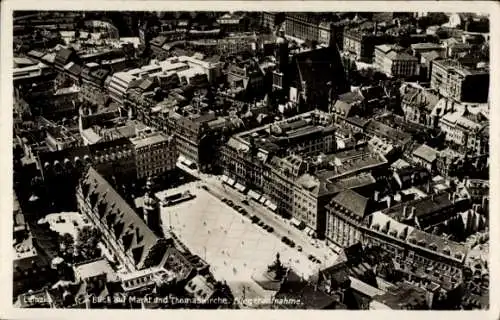 Ak Leipzig in Sachsen, Fliegeraufnahme Marktplatz und Thomaskirche