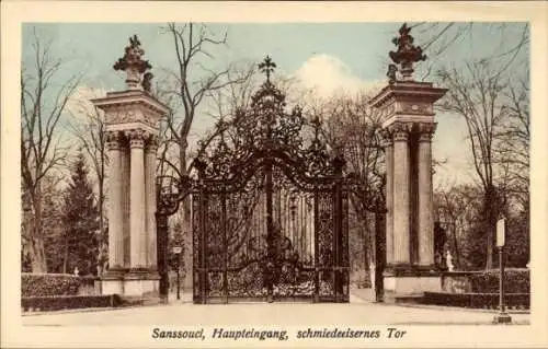 Ak Potsdam Sanssouci, Haupteingang, schmiedeeisernes Tor