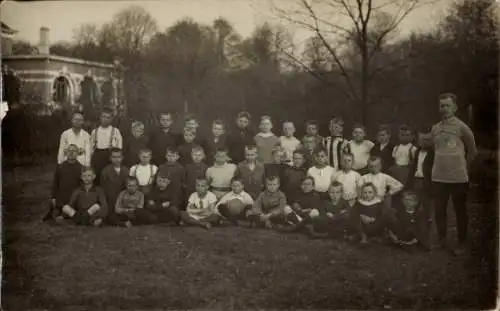 Foto Ak Nordhausen am Harz, Wacker Nordhausen, Fußballmannschaft, Kinder, Gruppenaufnahme