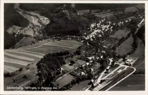 Ak Leutenberg in Thüringen, Fliegeraufnahme