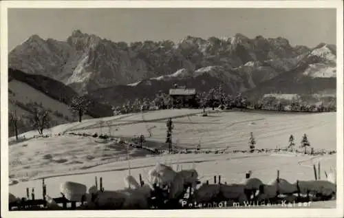 Foto Ak Kössen in Tirol, Peternhof mit Wildem Kaiser, Winter
