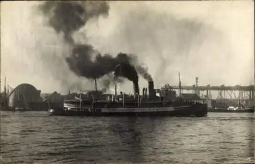 Foto Ak Dampfer Bobenbey im Hafen