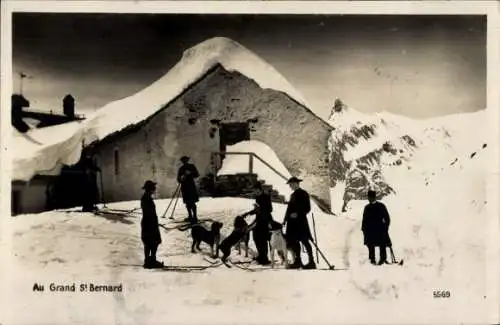 Ak Großer Sankt Bernhard Kanton Wallis, Hotel, Bernhardiner