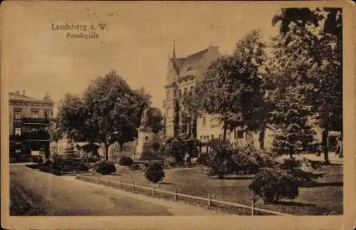 Ak Gorzów Wielkopolski Landsberg an der Warthe Ostbrandenburg, Paradeplatz