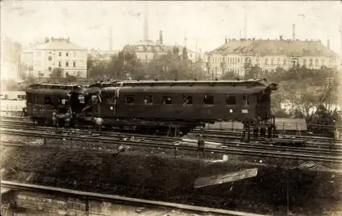 Foto Ak Dresden Neustadt, Eisenbahn-Unfall 22.9.1918