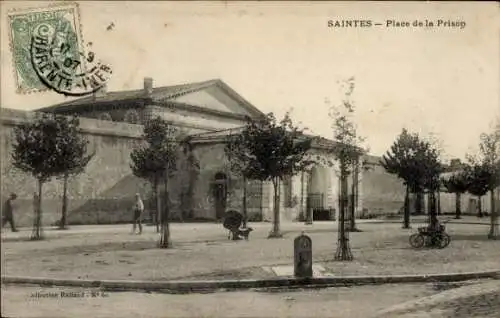 Ak Saintes Charente-Maritime, Place de la Prison