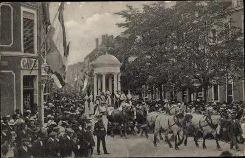 Ak Esch sur Alzette Luxemburg, Historisch Allegorischer Festzug 1910, Schlusswagen