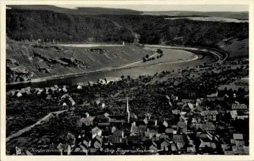 Ak Niederemmel Piesport an der Mosel, Fliegeraufnahme