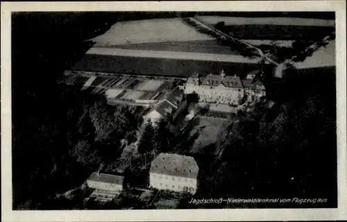 Ak Rüdesheim am Rhein, Niederwald Nationaldenkmal, Fliegeraufnahme, Jagdschloss