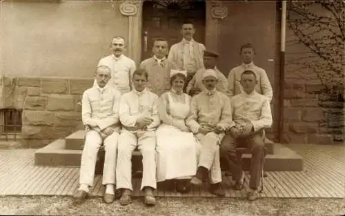 Foto Ak Friedberg in Hessen, Lazarett, verwundete Soldaten, Krankenschwester