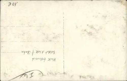 Foto Ak Kuk Armee, zwei junge Männer in Uniform, Soldat, Eisenbahner