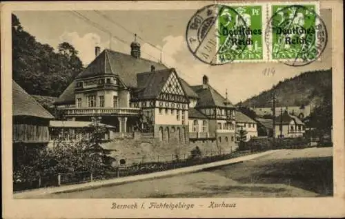 Ak Bad Berneck im Fichtelgebirge Oberfranken, Seitenblick auf Kurhaus, Fachwerkbau