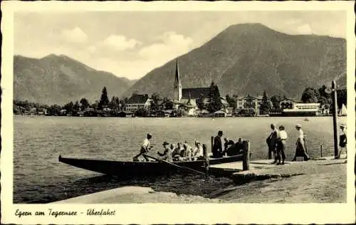 Ak Egern am Tegernsee Oberbayern, Überfahrt, Boot, Personen, Kirche