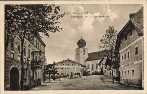 Ak Lam im Bayerischen Wald Oberpfalz, Hauptplatz, Kriegerdenkmal