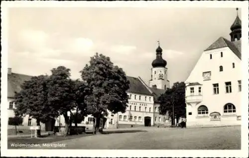 Ak Waldmünchen im Oberpfälzer Wald Bayern, Marktplatz, Turm