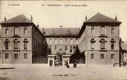 Ak Chambéry Savoie, Lycée de Jeunes Gens, Vorplatz