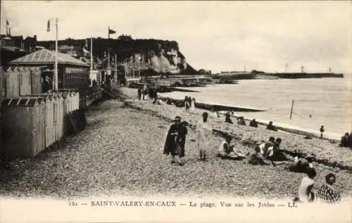 Ak Saint Valery en Caux Seine Maritime, Plage, Vue sur les Jetess