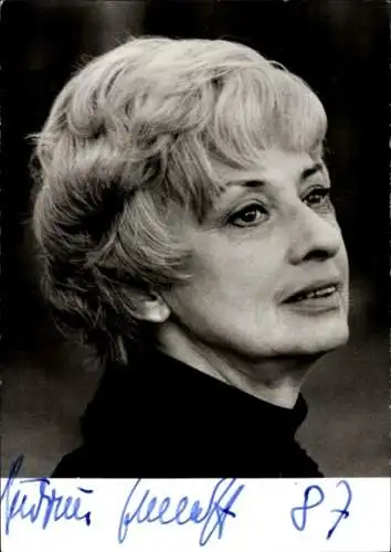 Ak Schauspielerin Gudrun Genest, Portrait, Autogramm