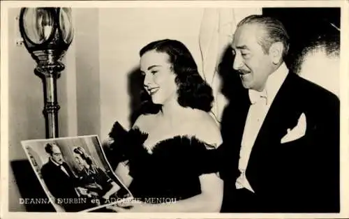 Ak Schauspielerin Deanna Durbin, Schauspieler Adolphe Menjou