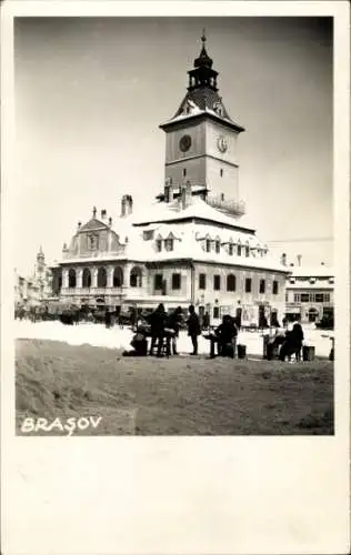 Foto Ak Brașov Brassó Kronstadt Rumänien, Straßenpartie im Winter