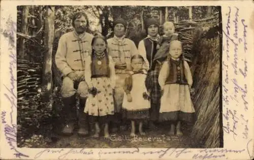 Ak Galizien, Bauern in Trachten, Gruppenfoto