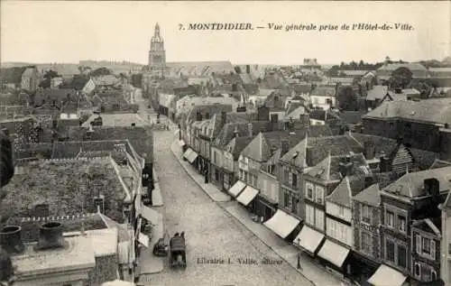 Ak Montdidier Somme, Blick über die Dächer, Rathaus