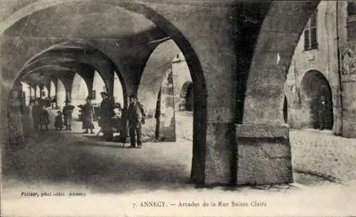 Ak Annecy Haute Savoie, Arcades de la Rue Sainte Claire