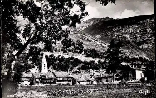 Ak Bonneval Savoie, Teilansicht, Kirche